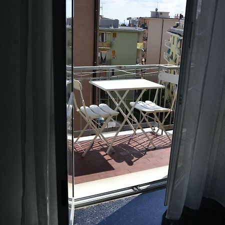 Il Nido Di Quarto Con Park Auto Macchine Piccole Segmento B Genova Eksteriør bilde
