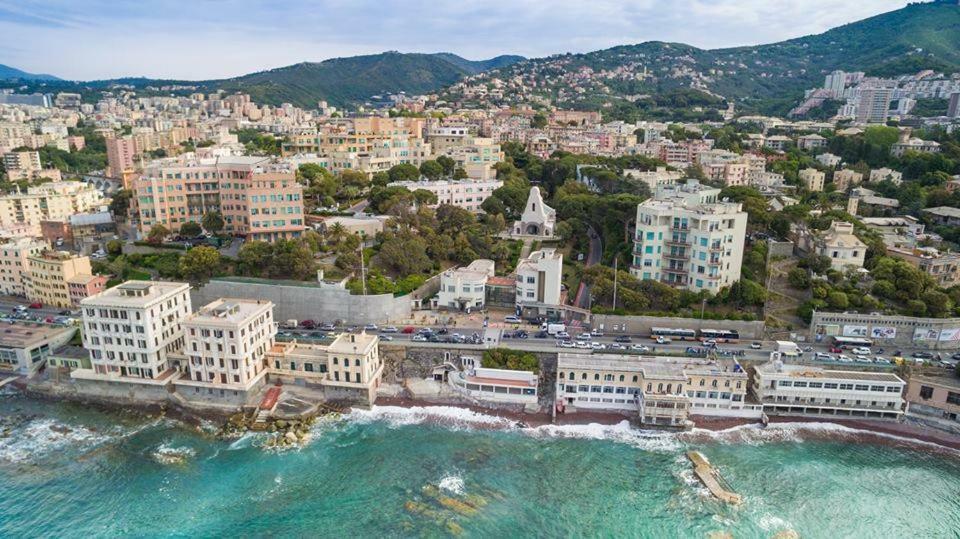 Il Nido Di Quarto Con Park Auto Macchine Piccole Segmento B Genova Eksteriør bilde